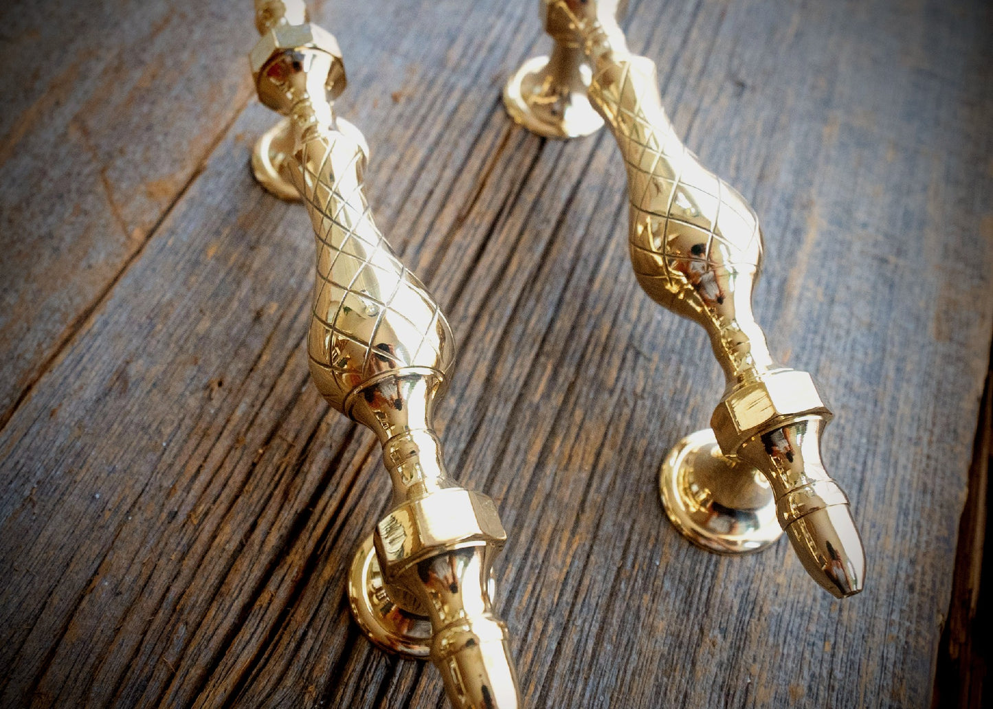 ✨ 9" Brass Door Pull (Pair) – Contemporary Elegance with Intricate Detailing
