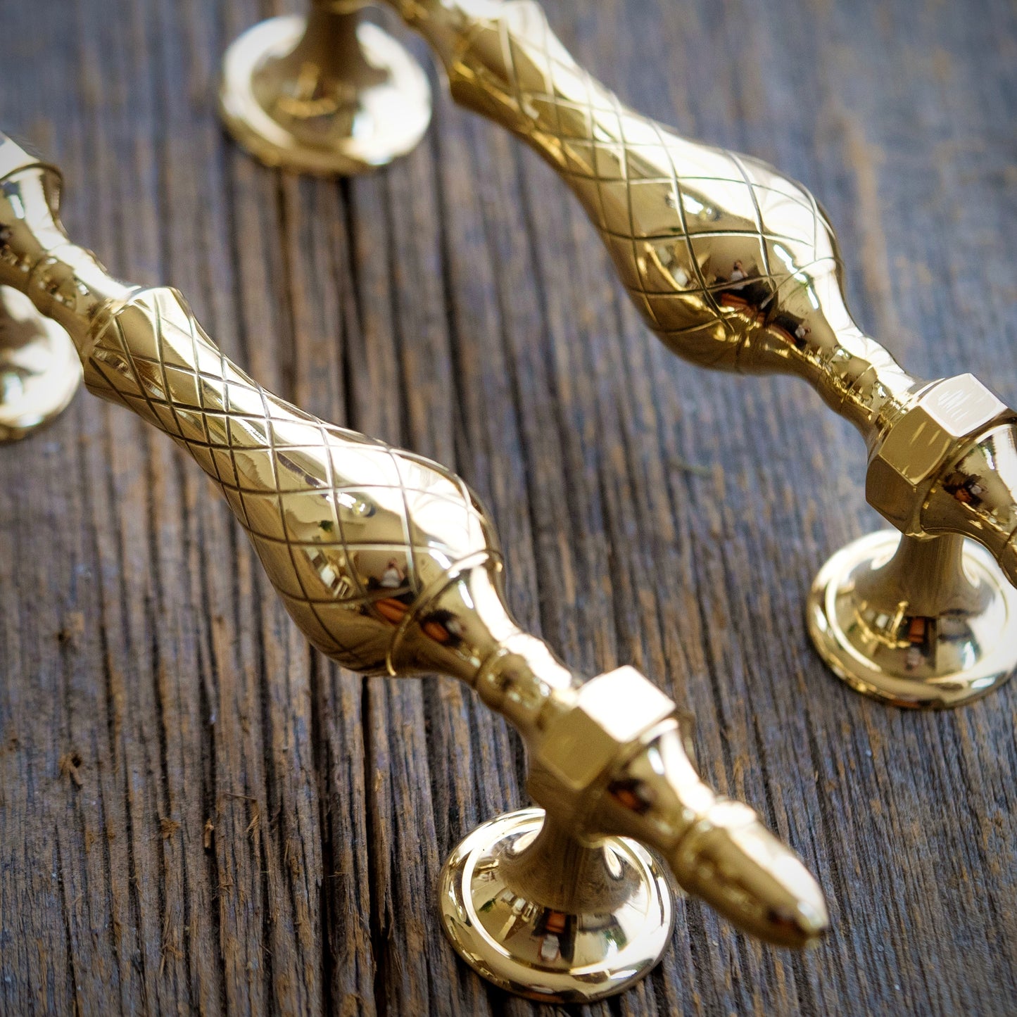 ✨ 9" Brass Door Pull (Pair) – Contemporary Elegance with Intricate Detailing